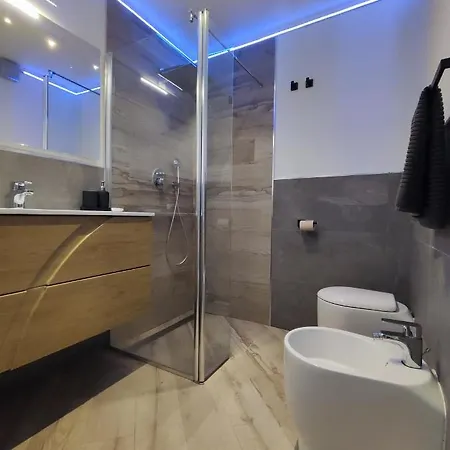 Aqua - Very In & Out Cir 0436 Брей-Червінія