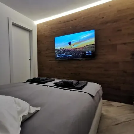 Aqua - Very In & Out Cir 0436 شقة