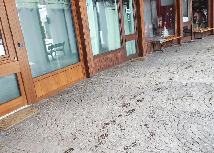 Aqua - Very In & Out Cir 0436 Брей-Червінія